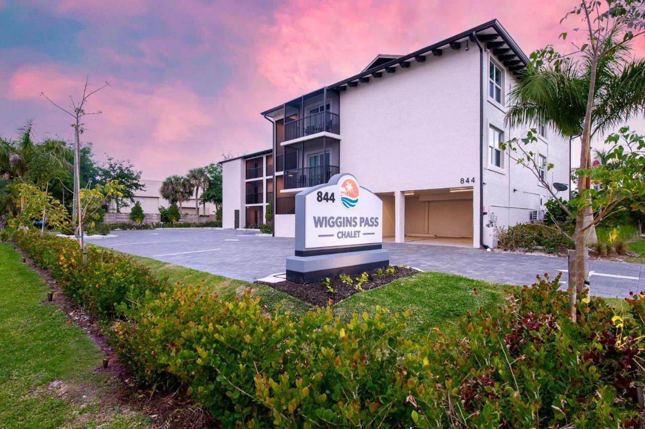 Wiggins Pass Chalet Bonita Springs Exterior photo