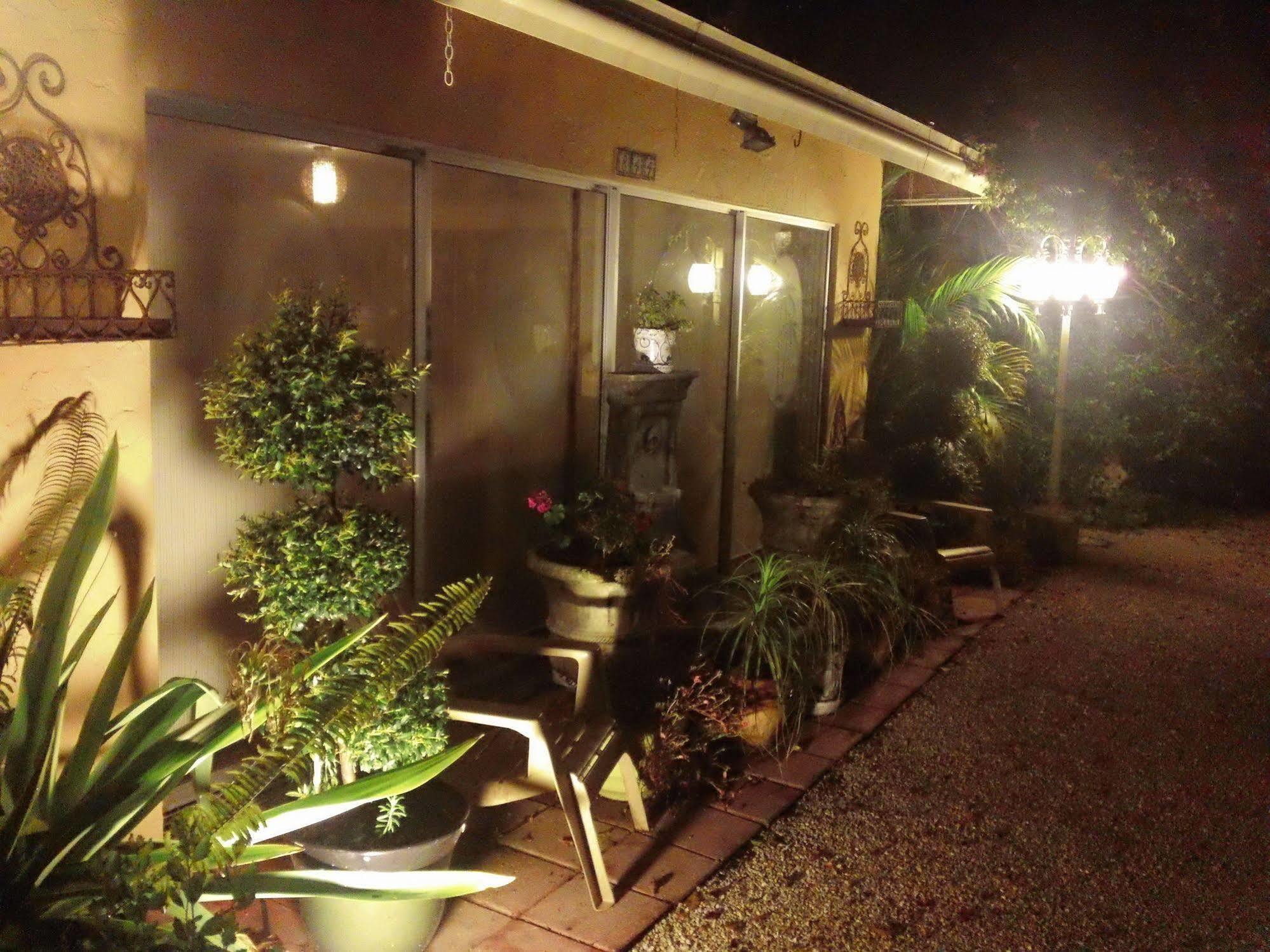 Wiggins Pass Chalet Bonita Springs Exterior photo